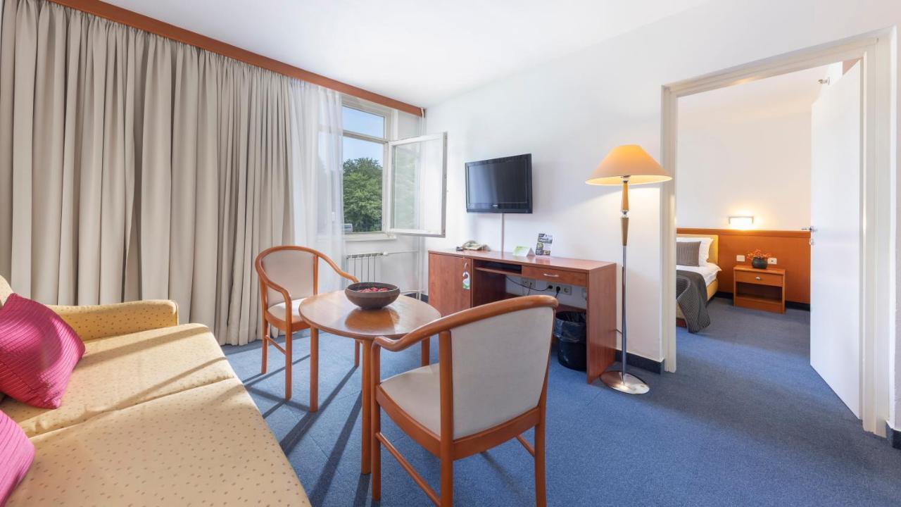 Hotel Jezero Плитвицька Єзера Екстер'єр фото